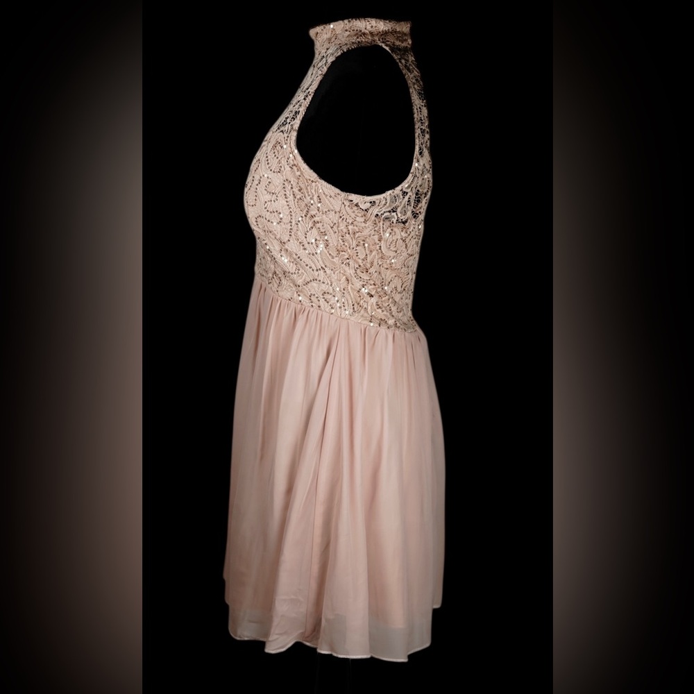 “Xtraordinary” Women’s Juniors Lace Sequin Halter Homecoming Dress Pink Size 11 - Picture 6 of 15